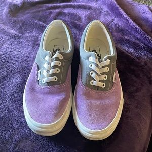 💙💙💙 Lavender/grey Vans mens size 6 womens size 7.5